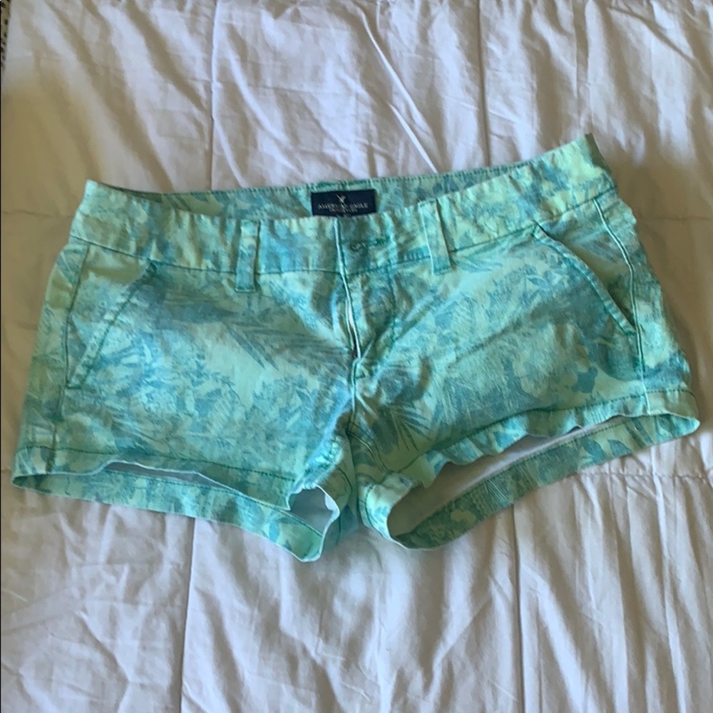 Green Tropical Print American Eagle Denim Shorts